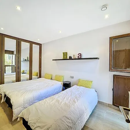 Luxury Διαμέρισμα *